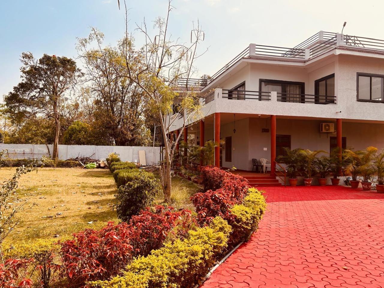 The English Gaon 4 Bhk Бхопал Екстер'єр фото