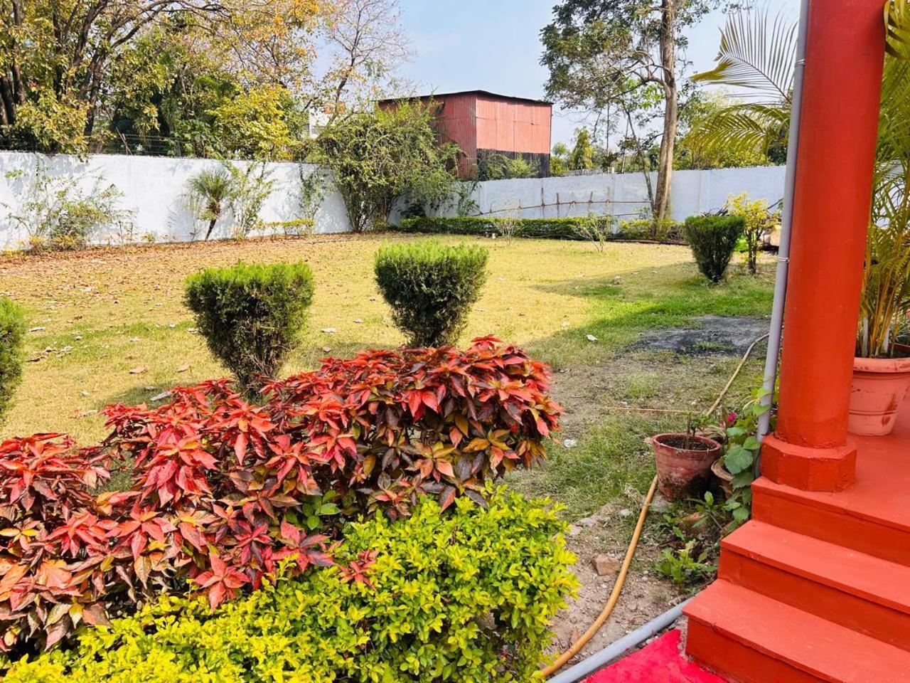 The English Gaon 4 Bhk Бхопал Екстер'єр фото